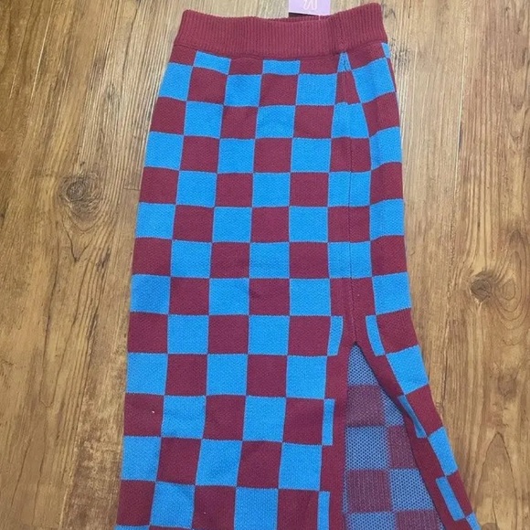 NWT Ascot and Hart Checkered Graphic Midi Skirt - Picture 4 of 7